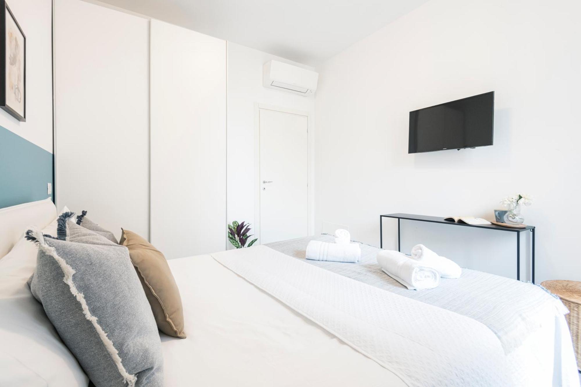 114 - Amazing Flat Fully Furnished In P.Ta Romana Milánó Kültér fotó